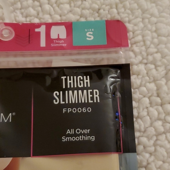 Maidenform Cool Comfort NWT Thigh Slimmer 502, 04, 05, 21 - Picture 2 of 5